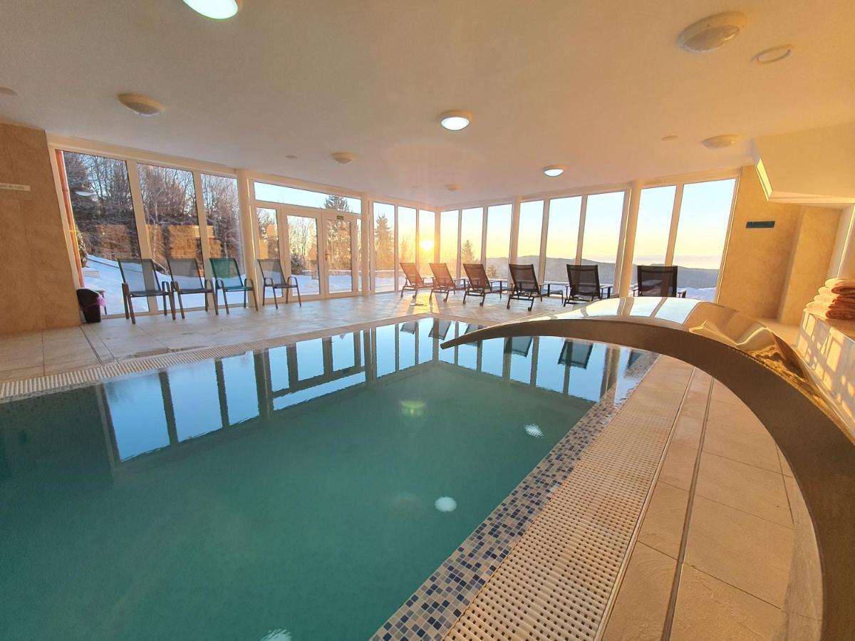 Wellness Hotel Chata Jana Lopenik ภายนอก รูปภาพ